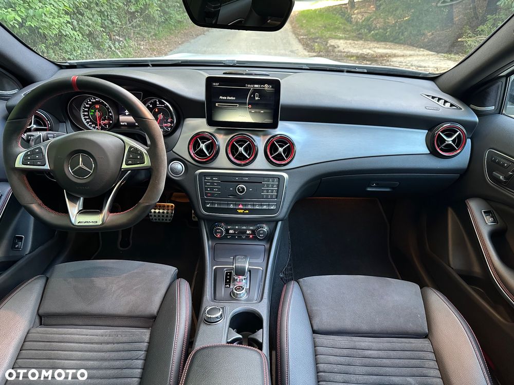 Mercedes-Benz GLA AMG 45 4-Matic - 7