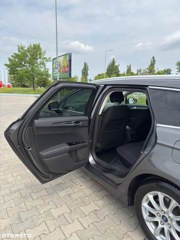 Ford Mondeo 2.0 EcoBlue Titanium - 23