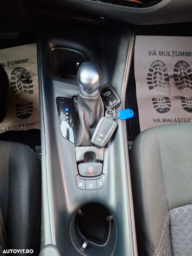 Toyota C-HR 1.8 HSD 122 CP 4x2 CVT Style - 19