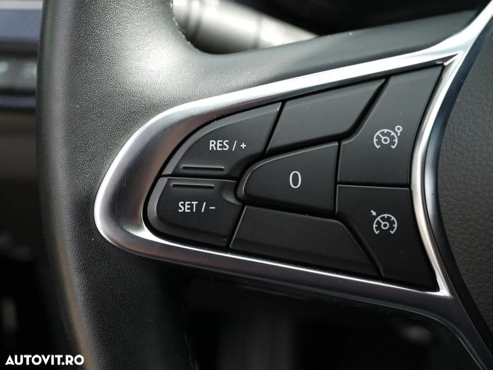 Renault Arkana E-TECH 145 Evolution - 14