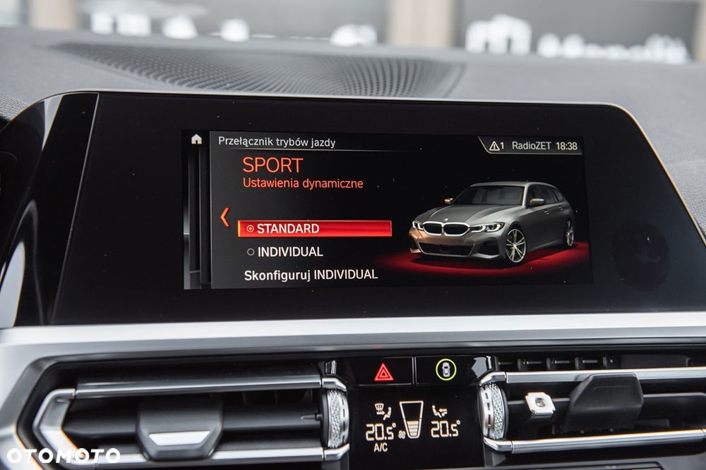 BMW Seria 3 318i M Sport - 24