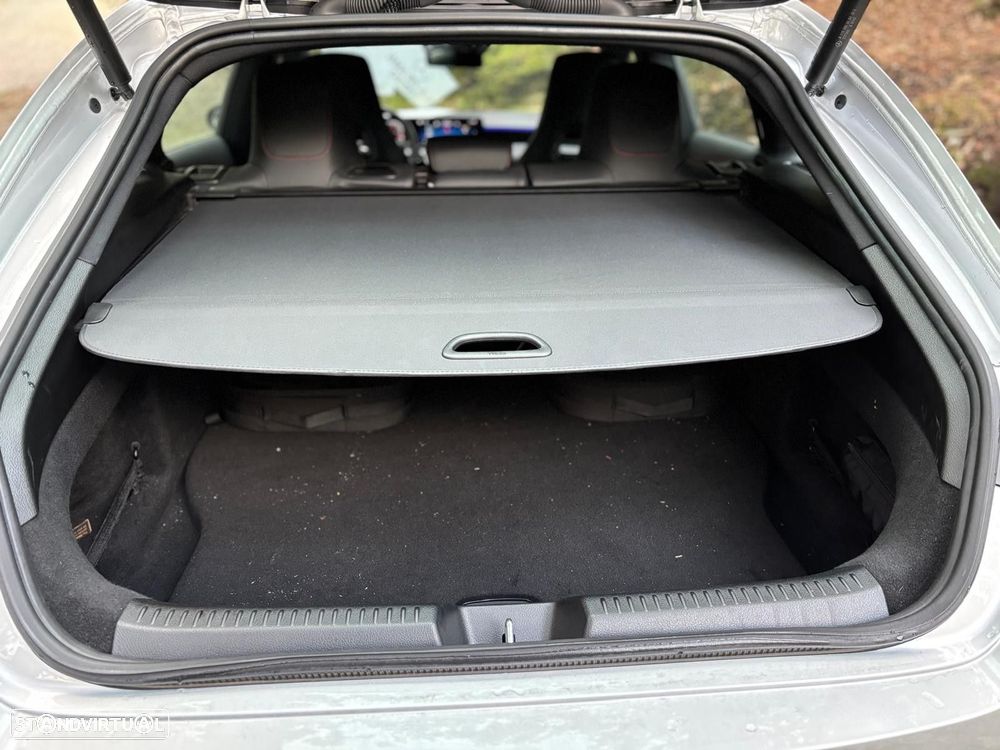 Mercedes-Benz CLA 250 - 26