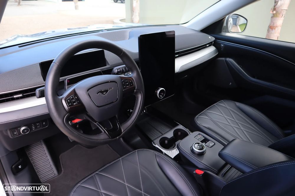 Ford Mustang Mach-E Standard - 20