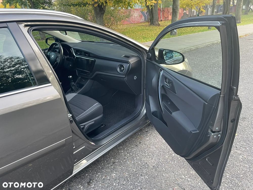 Toyota Auris - 20