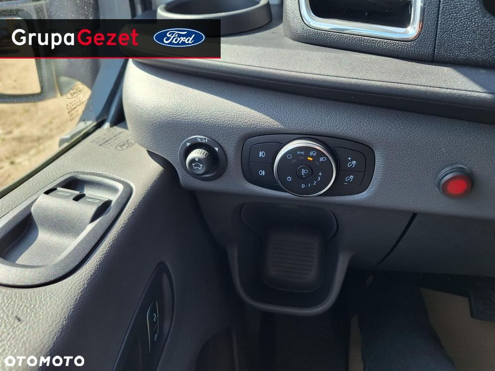 Ford Transit - 10