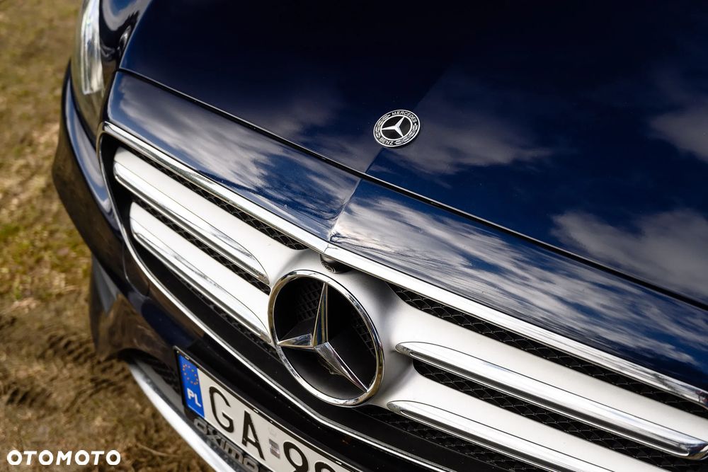 Mercedes-Benz Klasa E 220 d 4-Matic 9G-TRONIC - 7