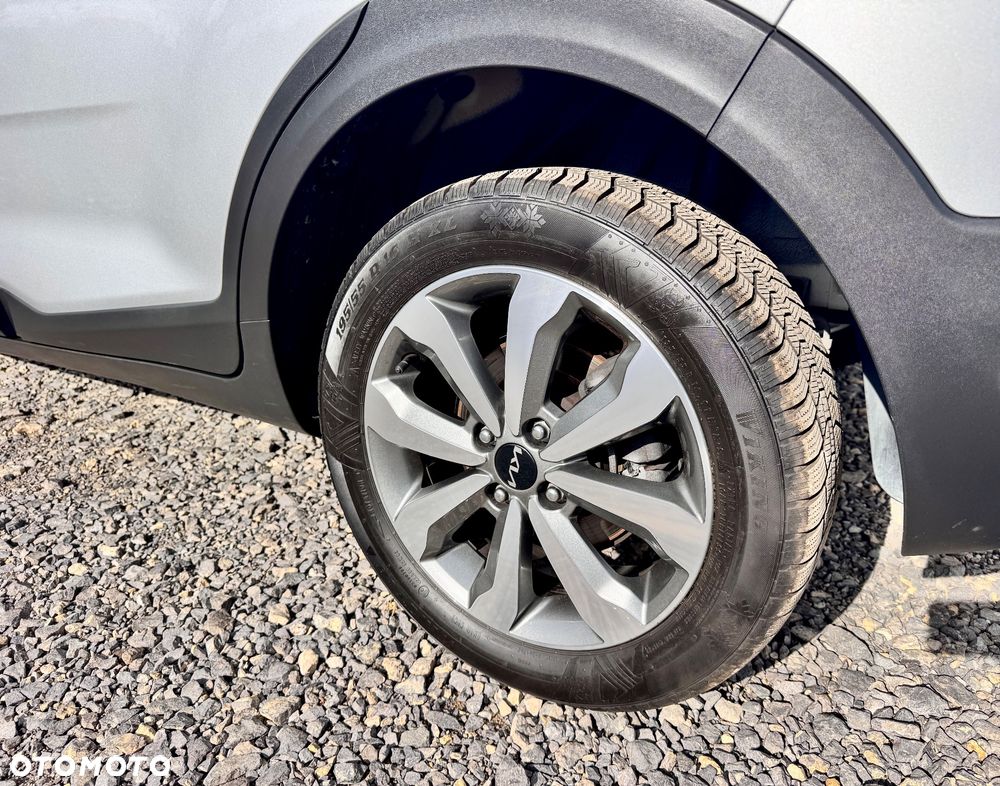 Kia Stonic - 33