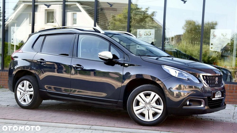 Peugeot 2008 1.2 Pure Tech Style S&S - 6