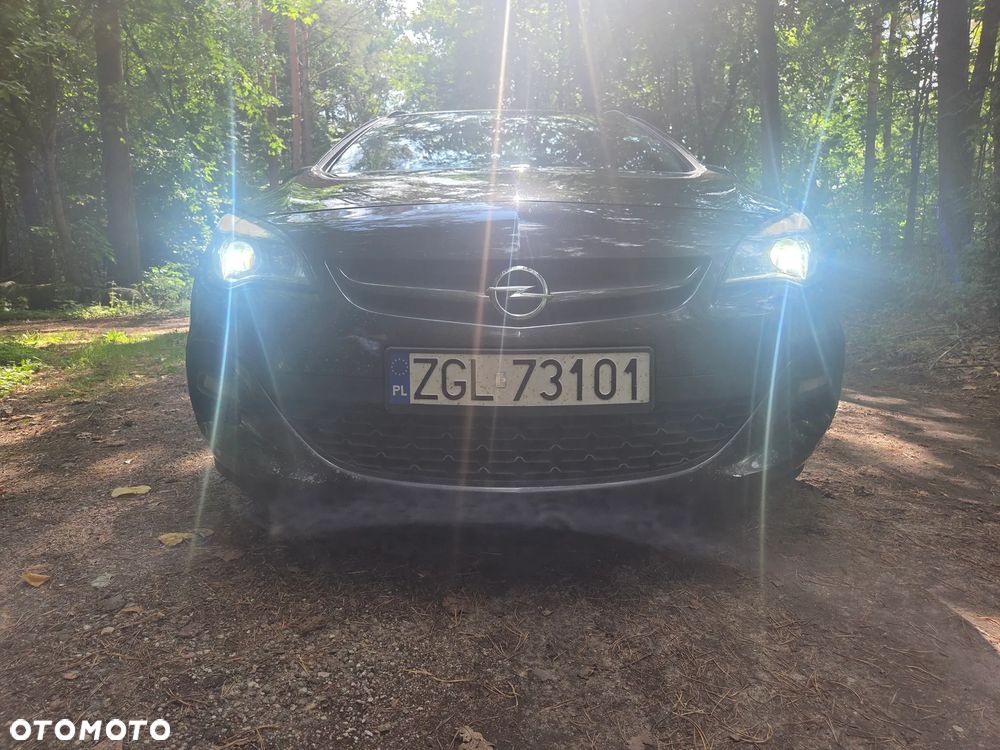 Opel Astra 2.0 CDTI Cosmo - 28