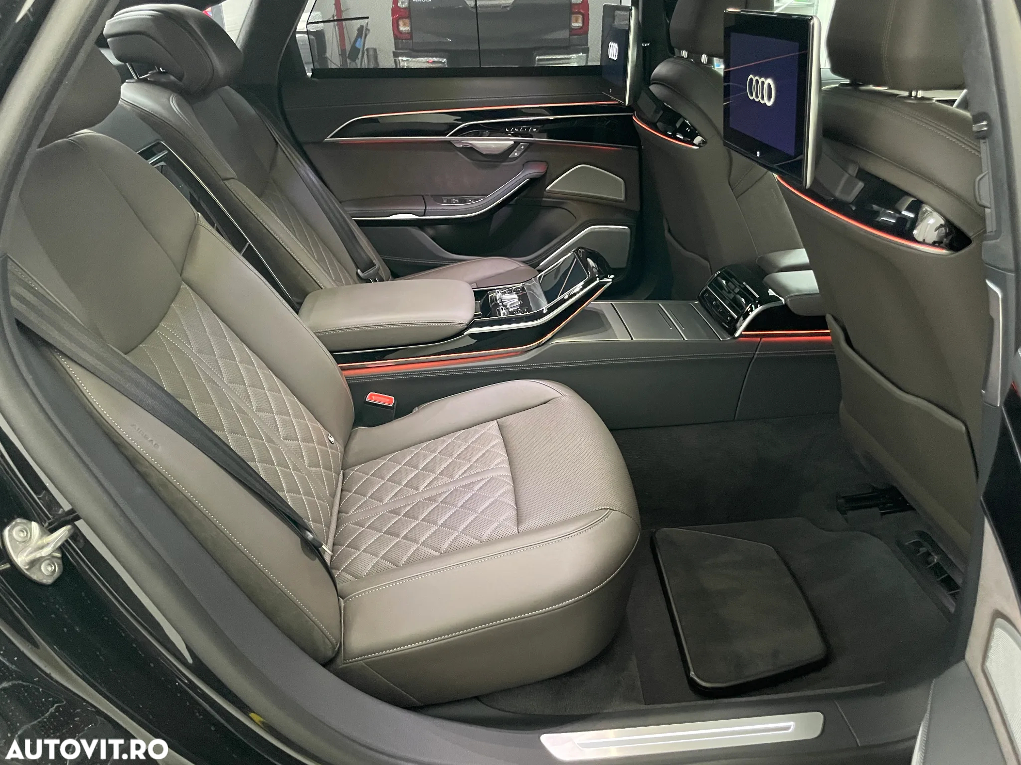 Audi A8 A8L 60 TFSI e quattro Tiptronic PHEV - 18