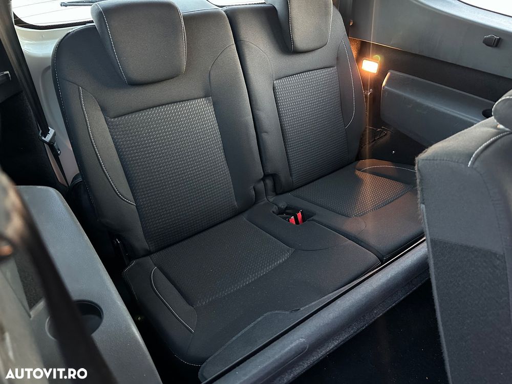 Dacia Lodgy 1.5 Blue dCi Laureate - 36