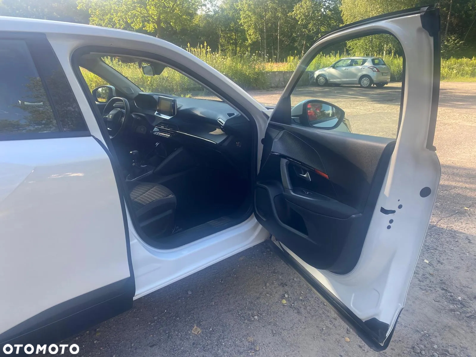 Peugeot 2008 1.2 PureTech Active S&S - 27