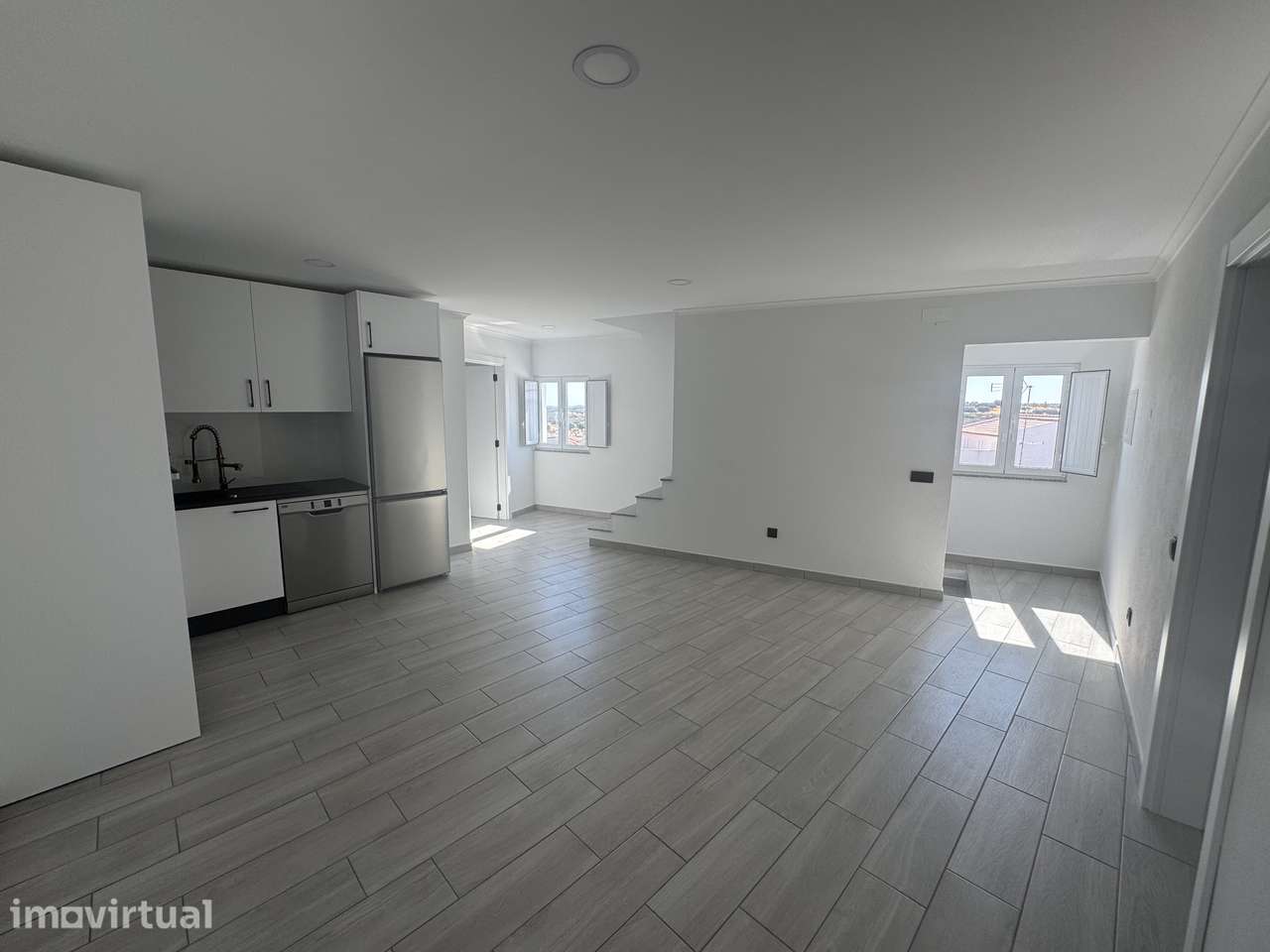 Apartamento T2 novo a estrear com terraço amplo e vista para Monsaraz - Grande imagem: 3/11