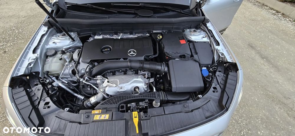 Mercedes-Benz GLB 250 4Matic 8G-DCT EDITION 2022 - 8