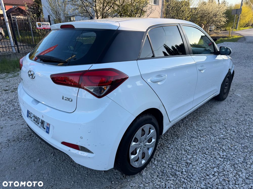 Hyundai i20 1.1 CRDi BlueDrive Elegant - 6