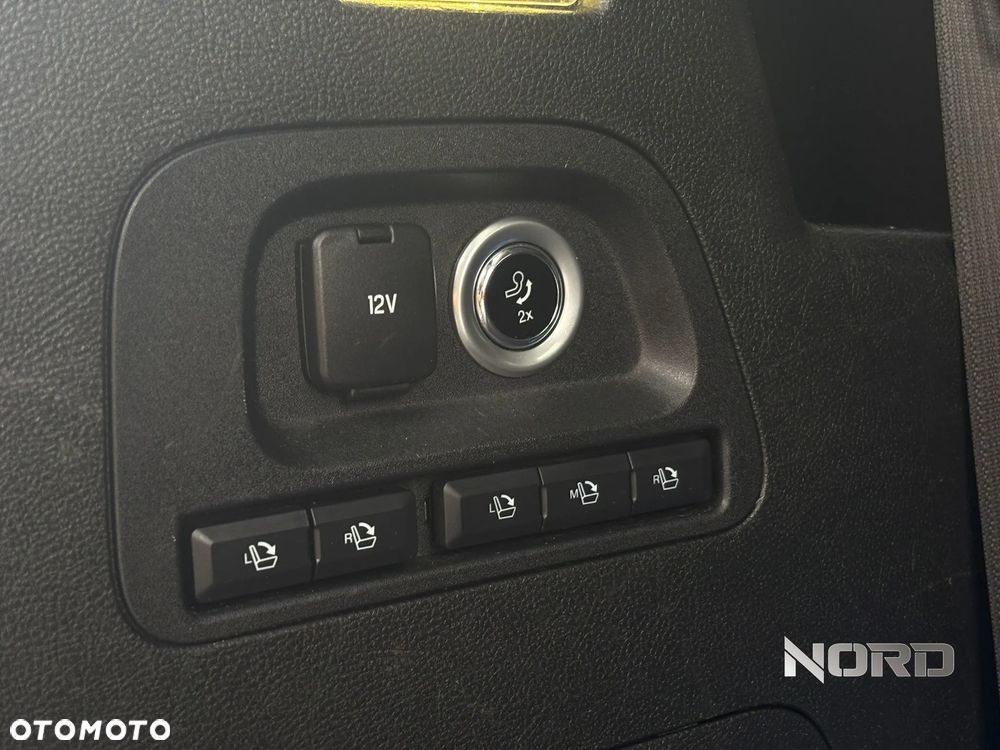 Ford S-Max 2.0 TDCi 4WD Titanium PowerShift - 30
