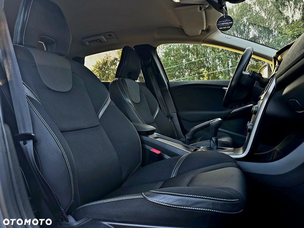 Volvo V40 D2 - 16