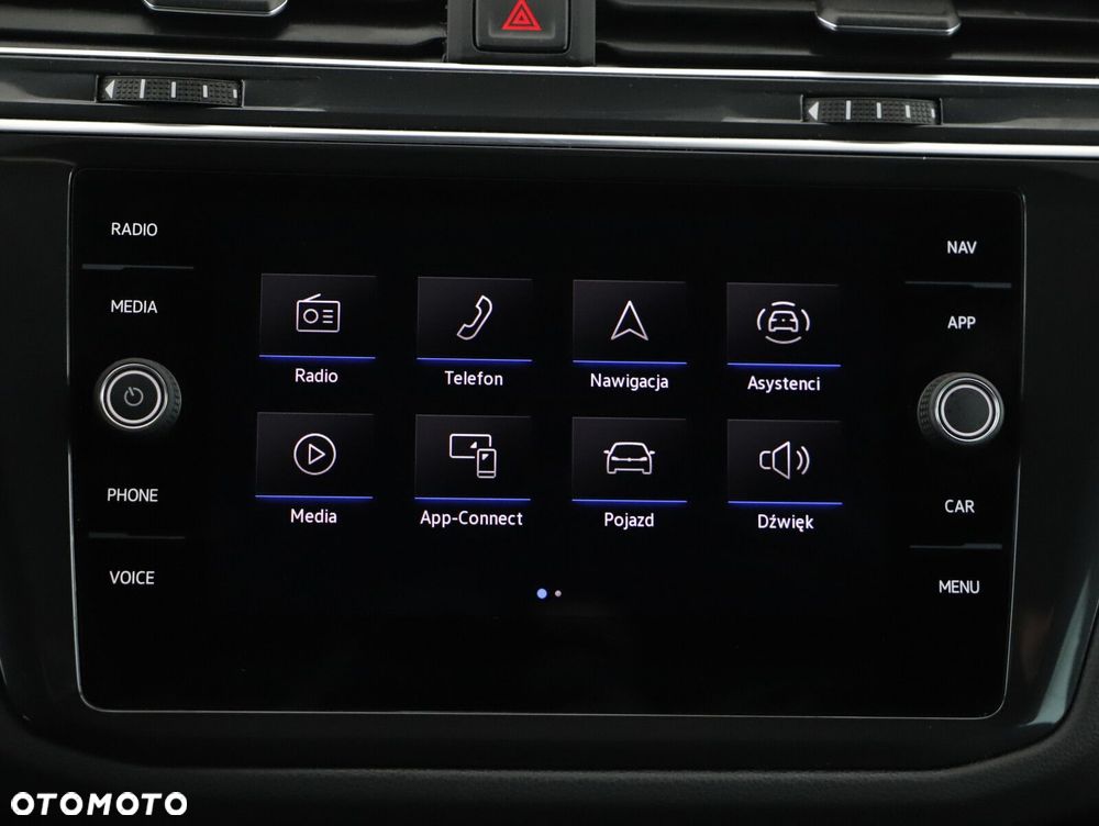 Volkswagen Tiguan - 12