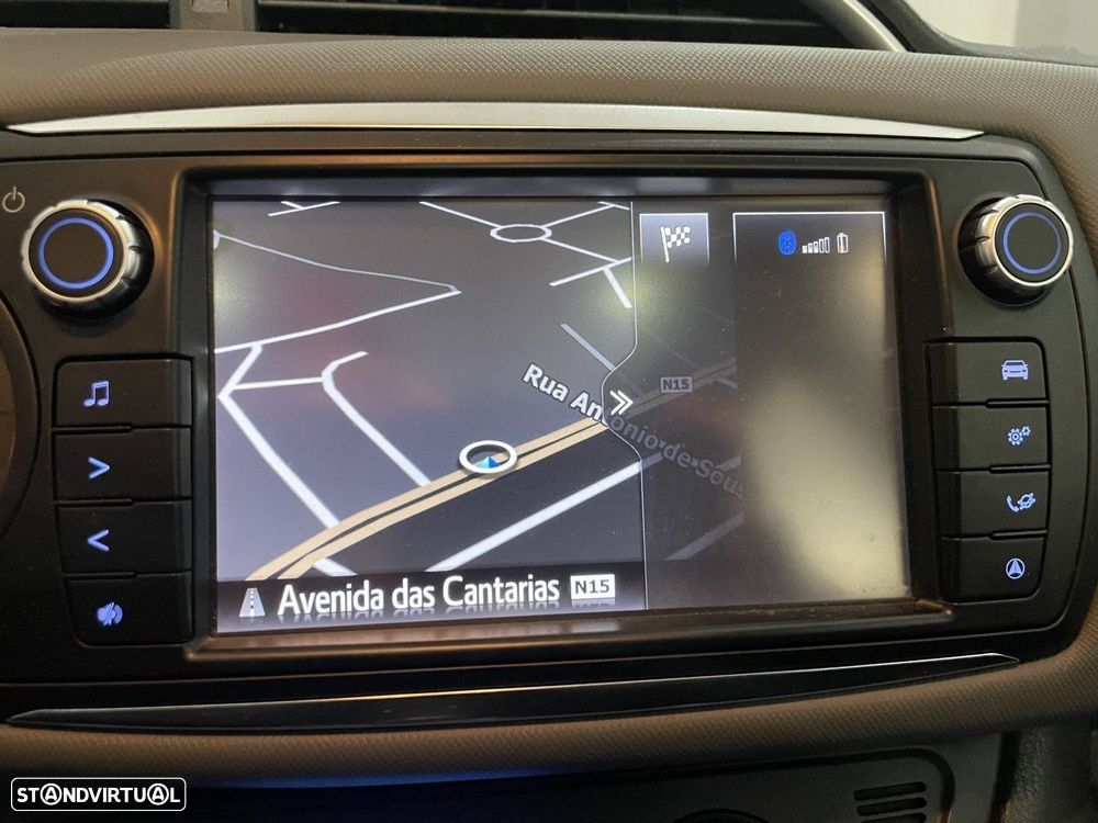 Toyota Yaris 1.5 HSD Sport+P.Techno - 32