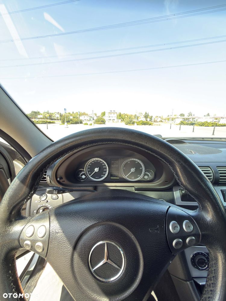 Mercedes-Benz Klasa C 220 CDI Automatik Classic Sport Edition - 12