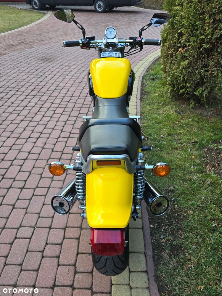 Yamaha V-MAX - 8