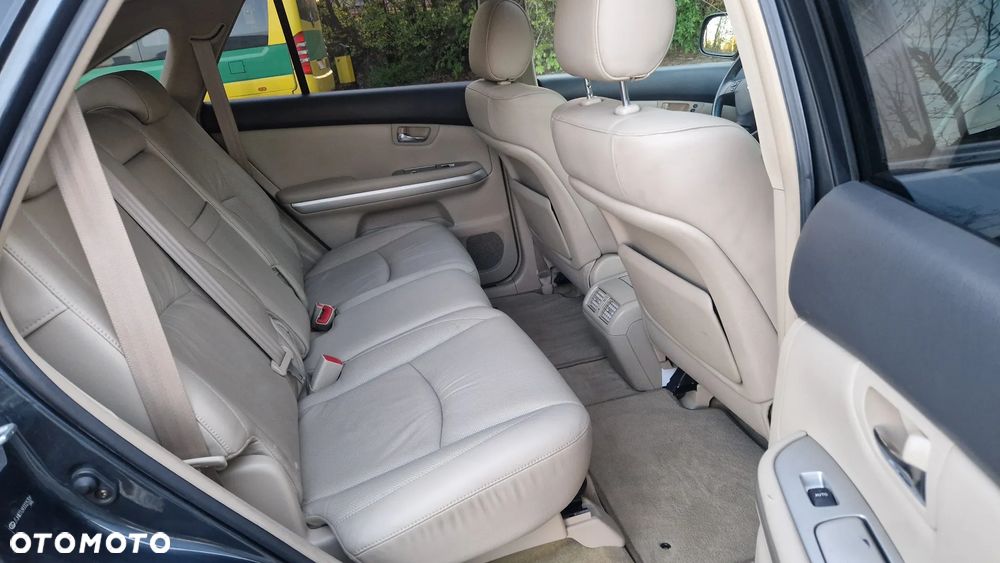 Lexus RX - 12