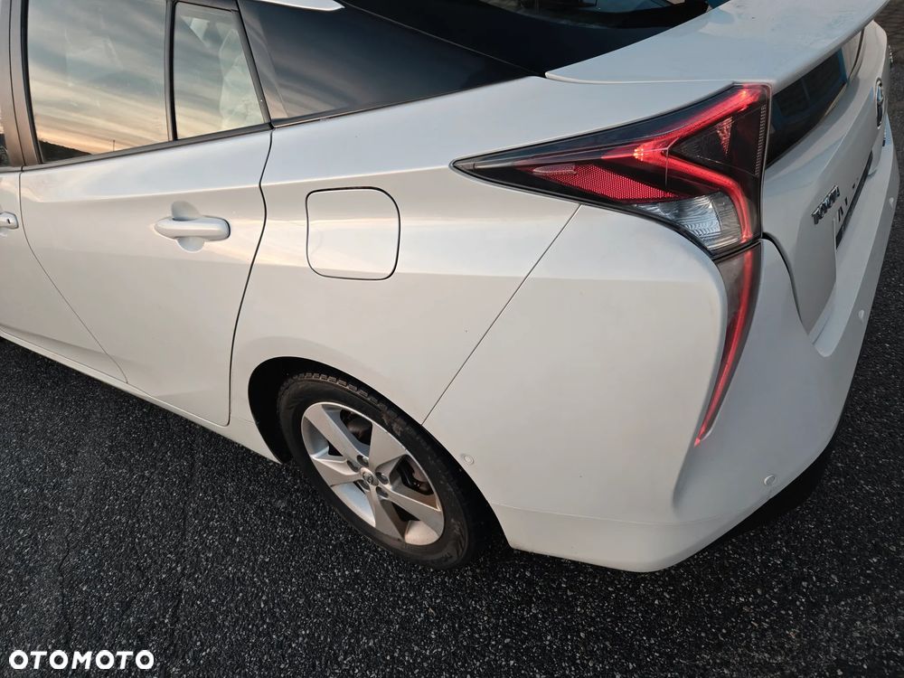 Toyota Prius - 23