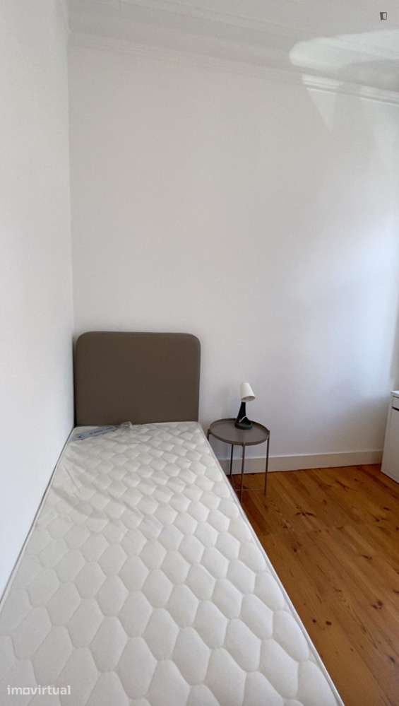 Quarto - localizado em Alcântara Lisbon - Grande imagem: 2/15
