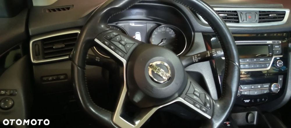 Nissan Qashqai 1.2 DIG-T N-Connecta - 26