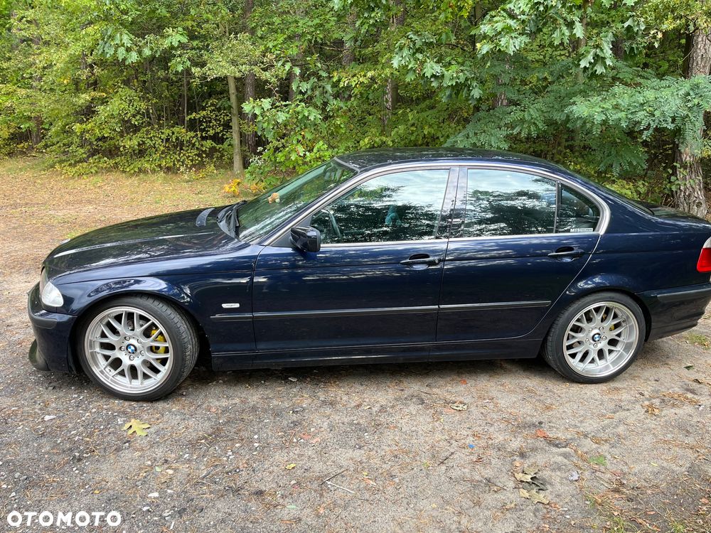 BMW Seria 3 320i - 5