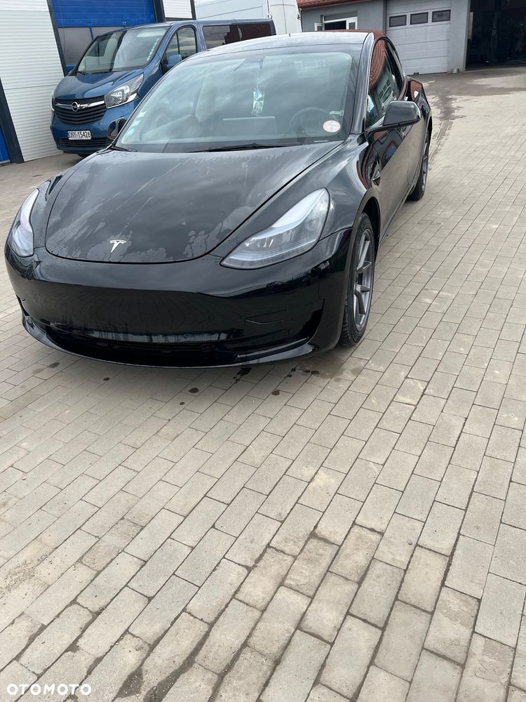 Tesla Model 3 - 2