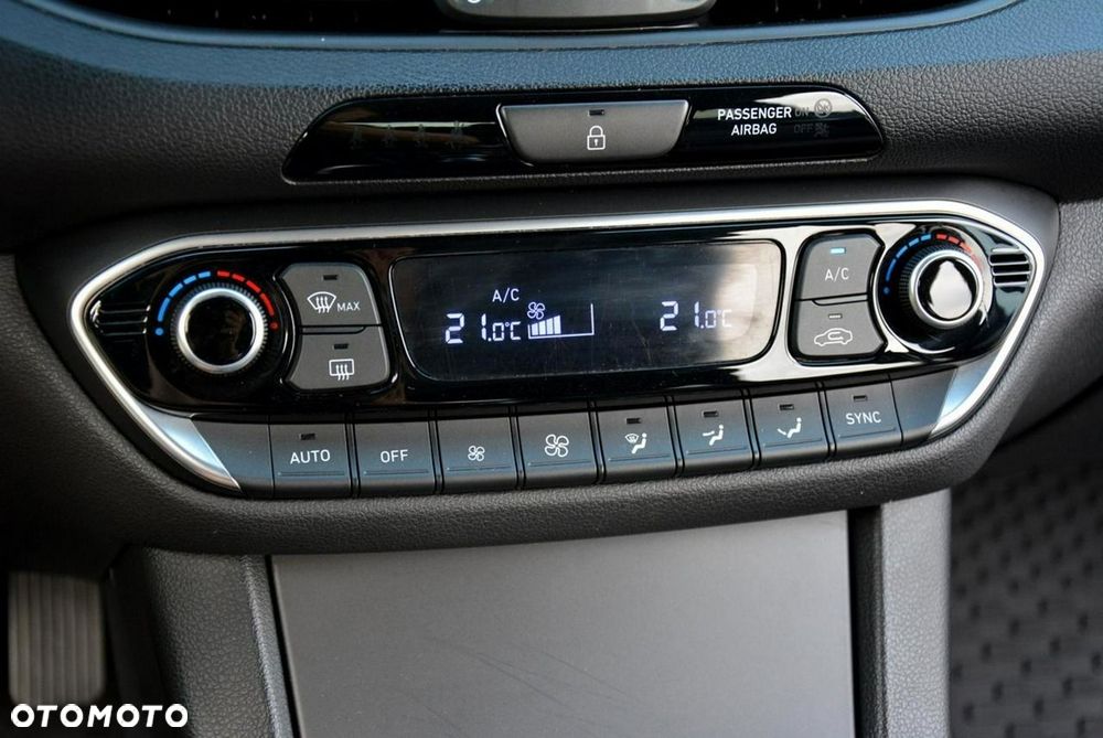 Hyundai i30 1.5 T-GDI 48V Premium - 29