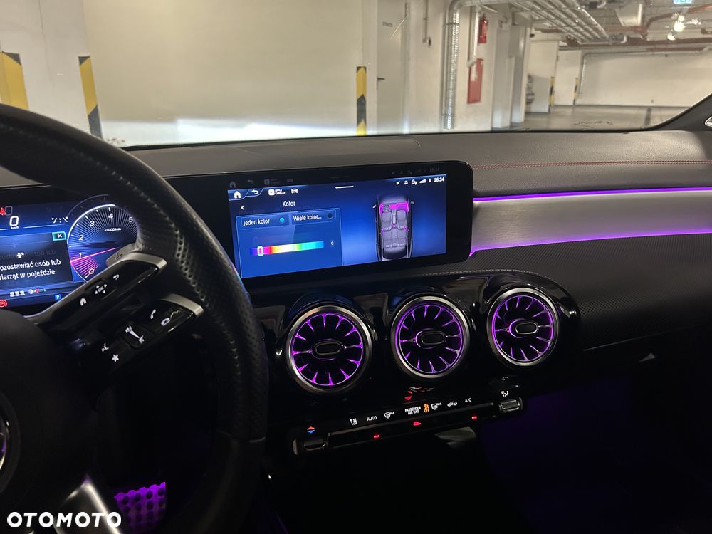 Mercedes-Benz CLA 200 AMG Line 7G-DCT - 19