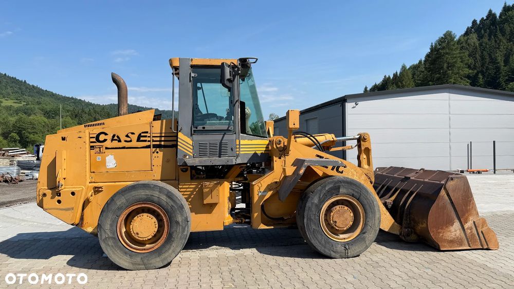 Case 721C - 7