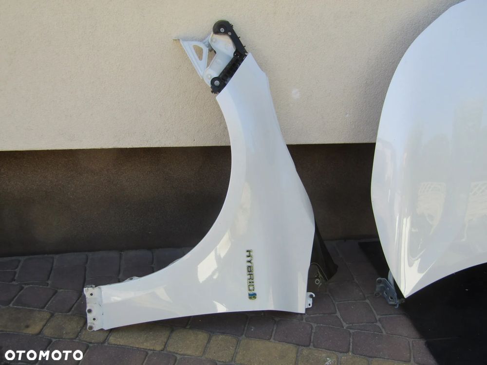 MASKA BŁOTNIK PRAWY LEWY PRZÓD TOYOTA COROLLA E21 19 25R  2KR 070 - 2