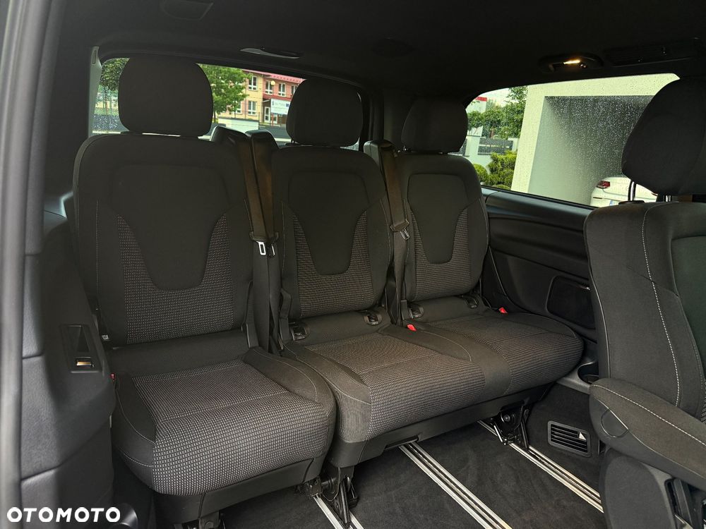 Mercedes-Benz Klasa V 250 d lang 4Matic 9G-TRONIC Avantgarde - 31