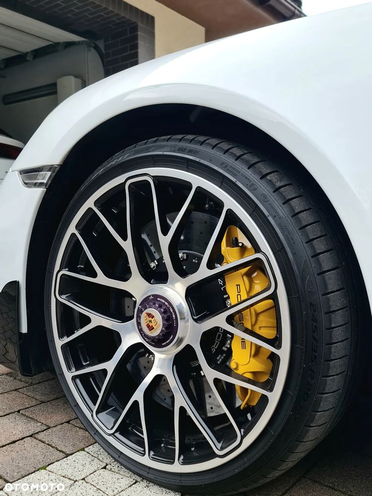Porsche 911 Turbo S - 9