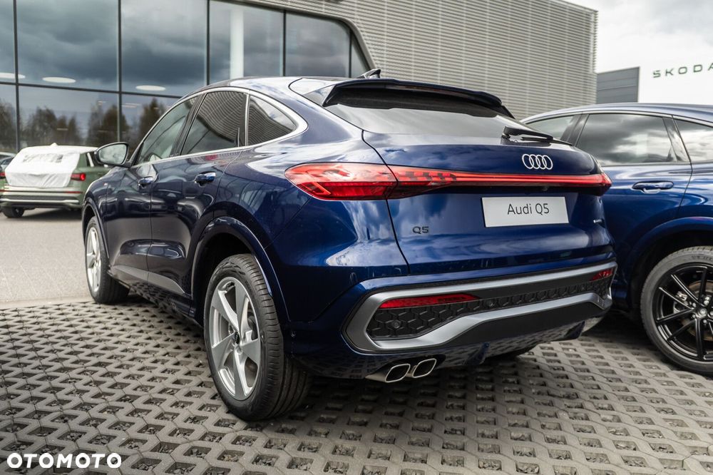 Audi Q5 Sportback - 4