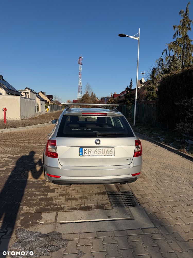 Skoda Octavia 2.0 TDI 4x4 Style DSG - 7