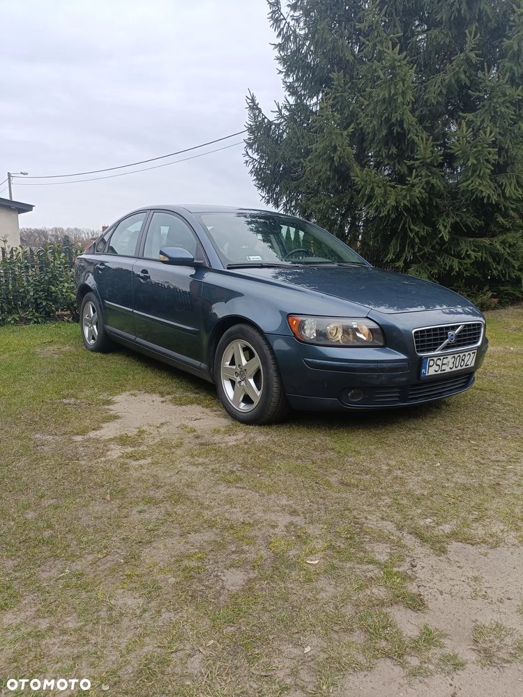 Volvo S40 2.0D Momentum - 1