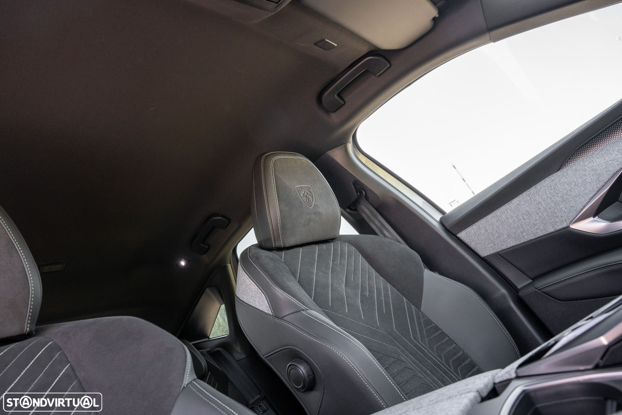 Peugeot 3008 1.2 Hybrid GT e-DCS6 - 19