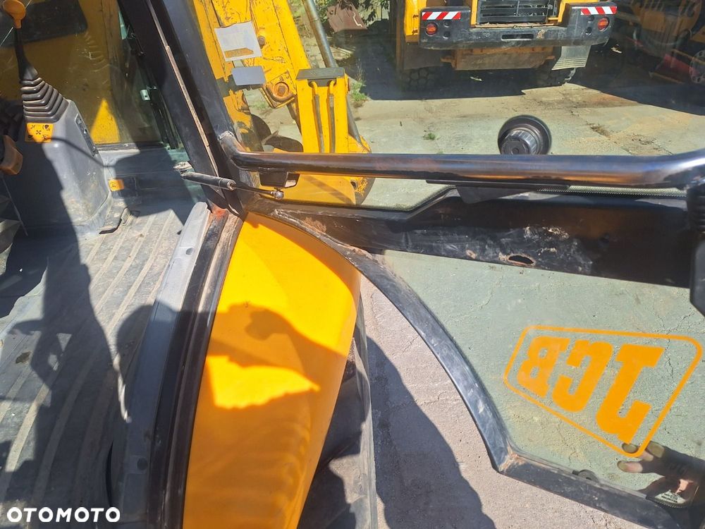 JCB 3Cx 4X4 - 22