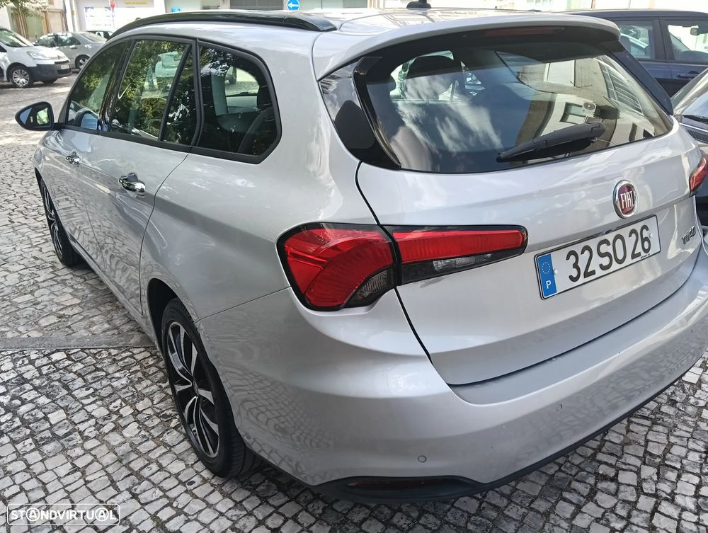 Fiat Tipo Station Wagon 1.3 M-Jet Lounge Tech J17 - 20