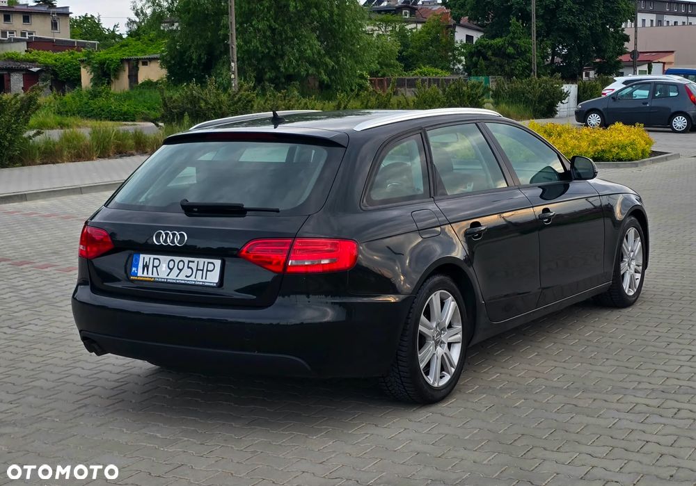Audi A4 Avant - 8