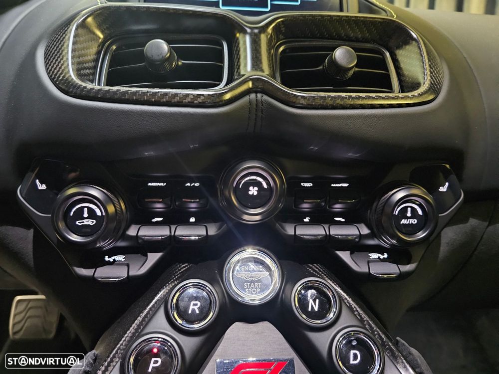 Aston Martin Vantage Coupe V8 F1 Edition - 18