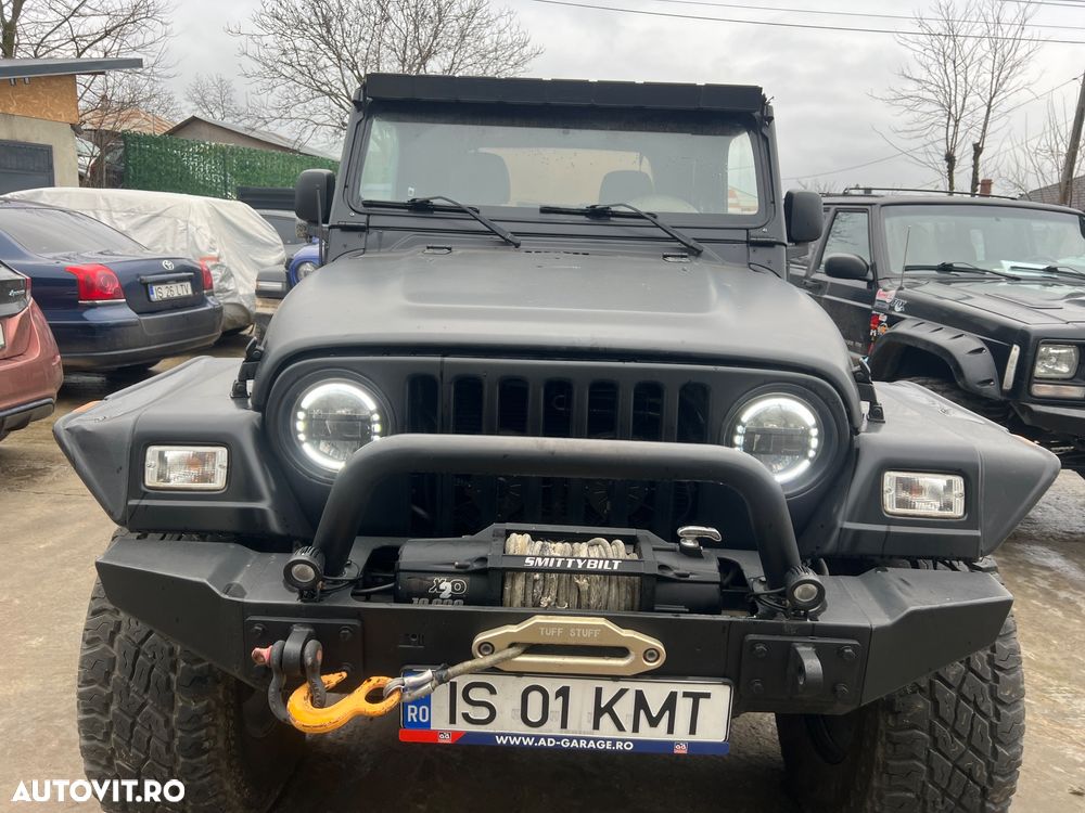 Jeep Wrangler - 4