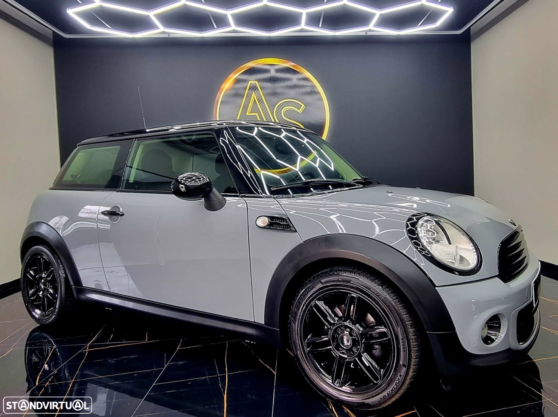 MINI 3 Portas One D - 22