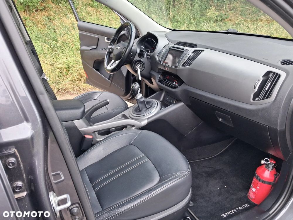 Kia Sportage 2.0 CRDI 4WD Attract - 11