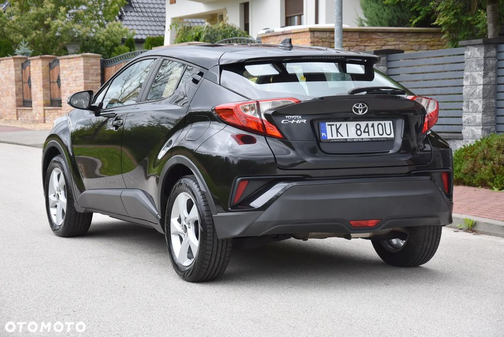 Toyota C-HR 1.2 Turbo Team Deutschland - 8