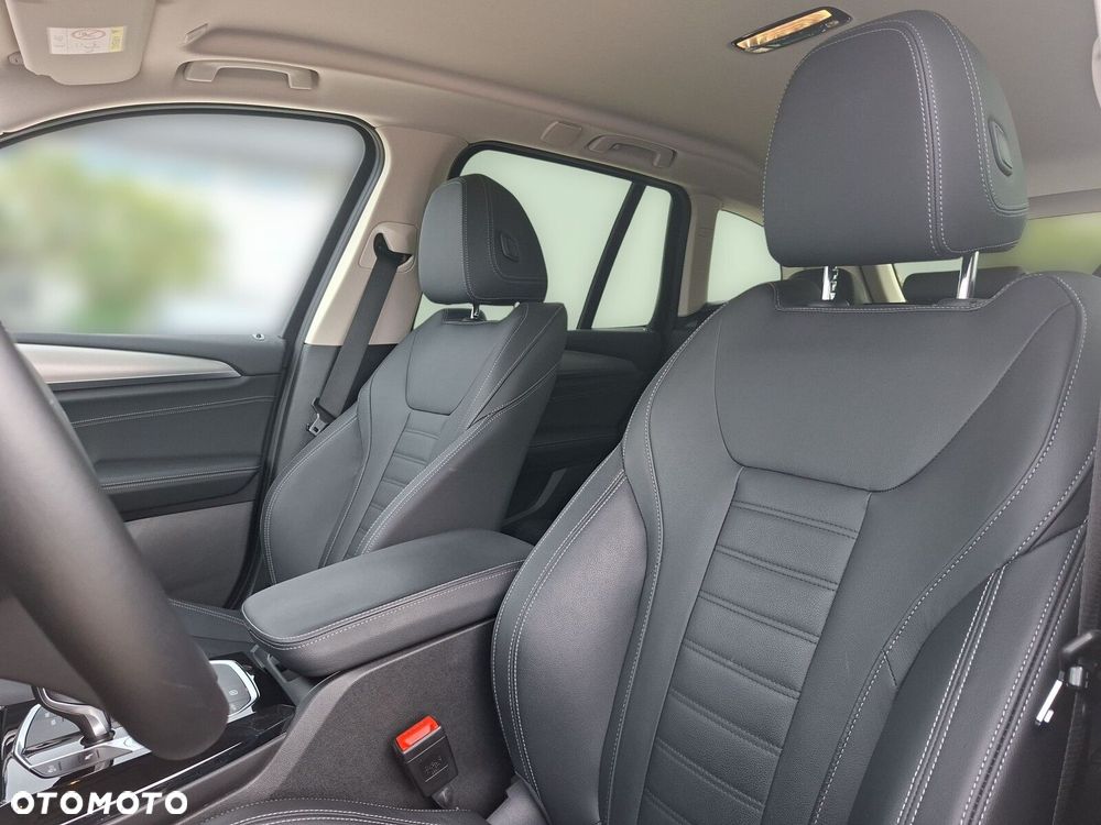 BMW X3 xDrive30d mHEV - 13
